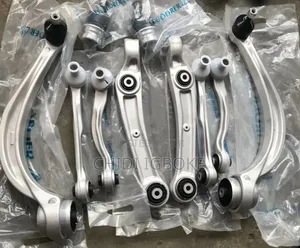 Audi Set of Arms