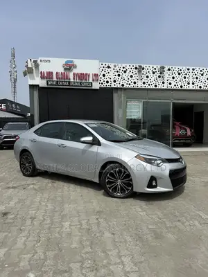 Toyota Corolla S Plus 4dr Sedan (1.8L 4cyl CVT) 2014 Silver