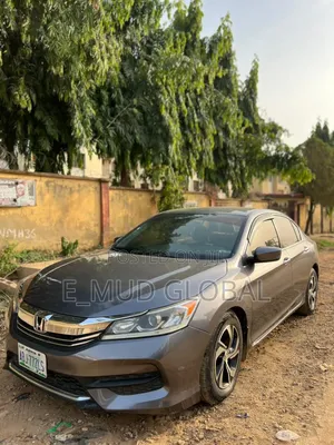 Honda Accord LX 4dr Sedan FWD (2.4L 4cyl 2A) 2017 Gray