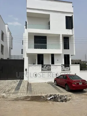 5bdrm Duplex in Guzape District for sale