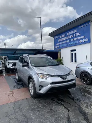 Toyota RAV4 LE AWD (2.5L 4cyl 6A) 2016 Silver