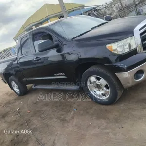Toyota Tundra Double Cab 4x4 Limited 2011 Black