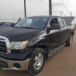 Toyota Tundra Double Cab 4x4 Limited 2011 Black