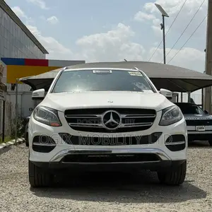 Mercedes-Benz GLE-Class 2016 White