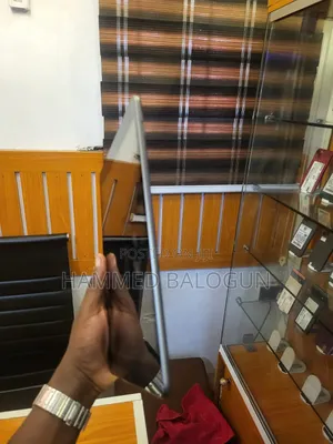Apple iPad 9.7 64 GB Silver