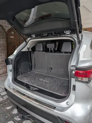 Toyota Highlander Platinum 2021 Silver