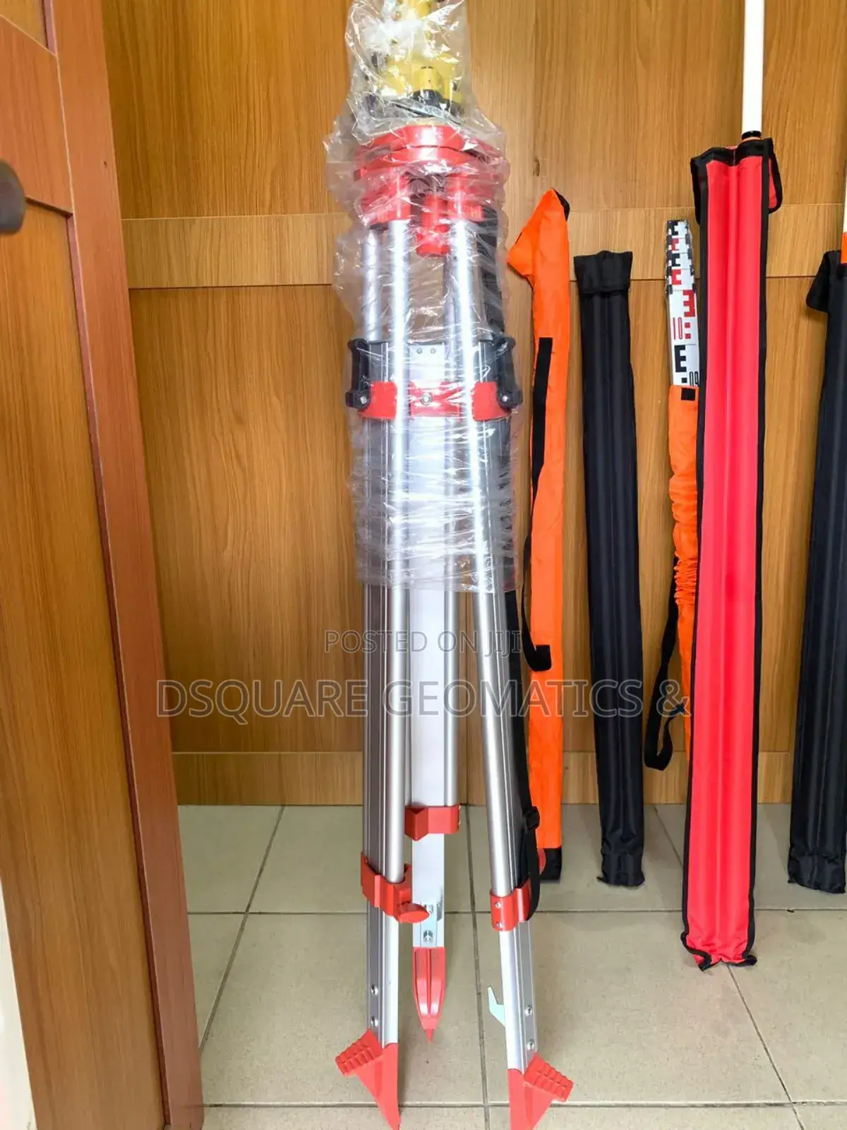 Big Alluminium Tripod With Double Lock