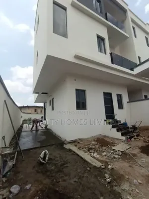 4bdrm Duplex in Obanikoro Estate, Anthony Village for sale