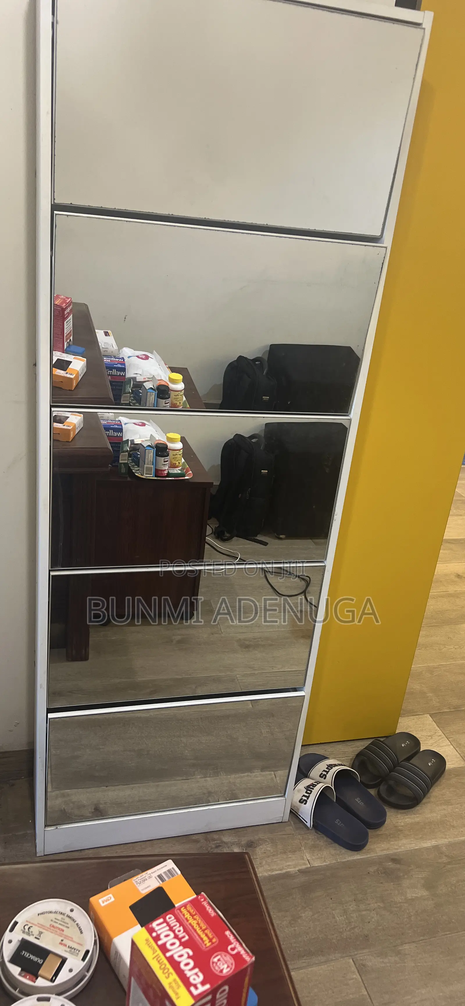 Imported Mirror Shoe Racks