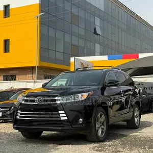 Toyota Highlander 2016 Black