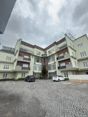 Furnished 3bdrm Apartment in Lekki Phase 1 for rent
