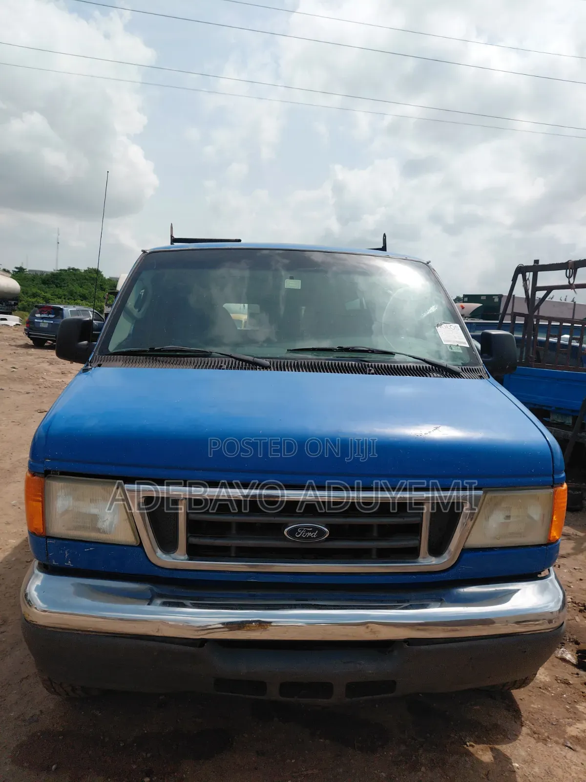 Ford E350 2007 Blue