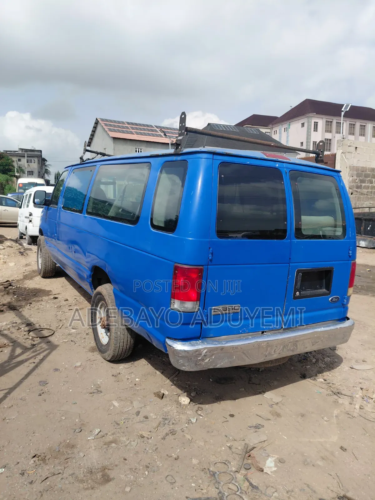 Ford E350 2007 Blue