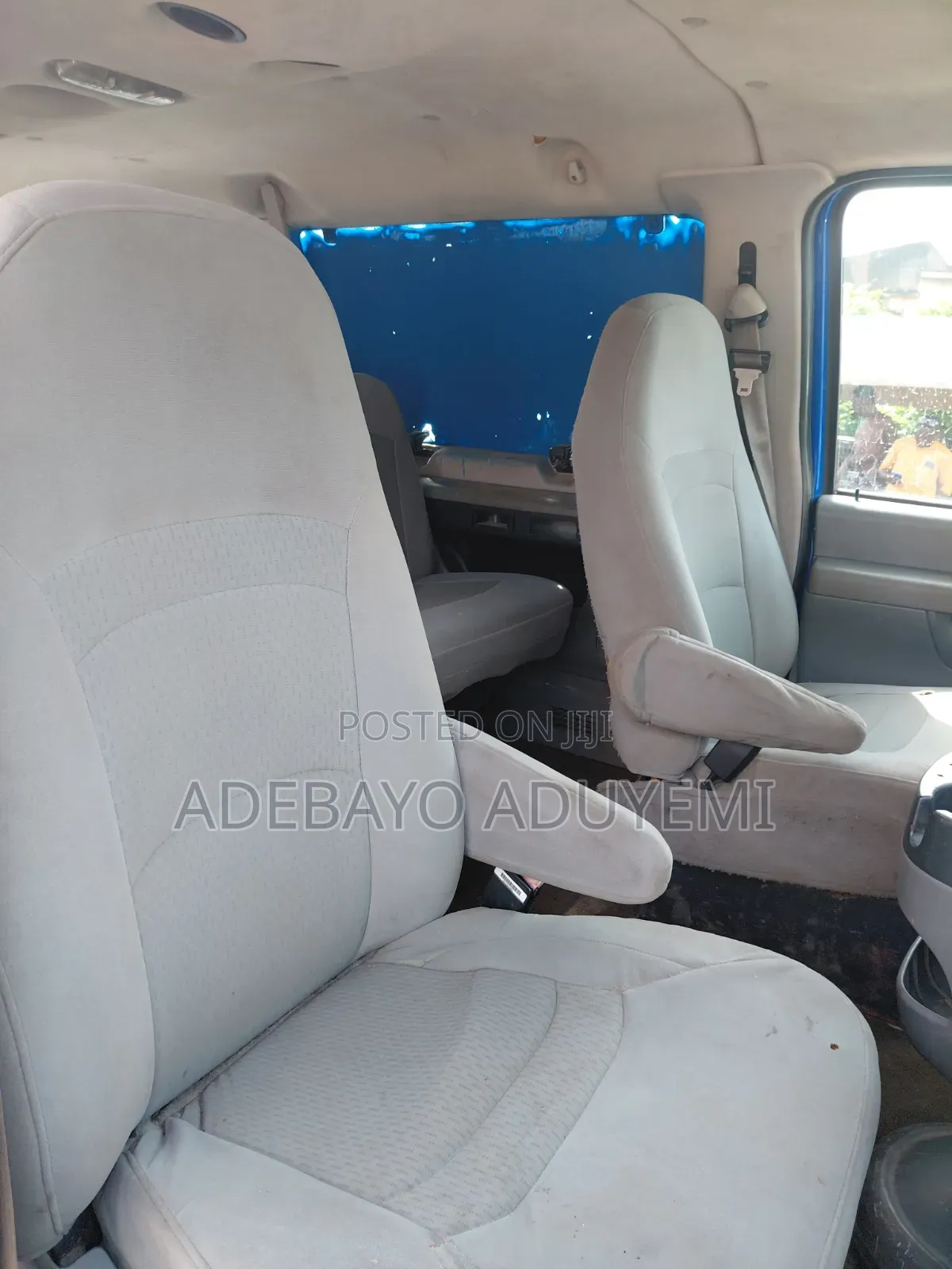 Ford E350 2007 Blue