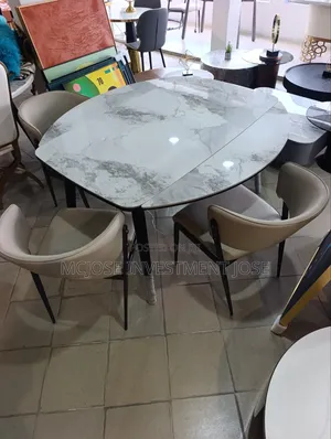 Modern Retractable Dining Table Set by 6 Chairs.
