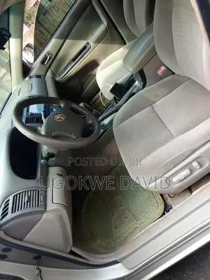 Toyota Camry 2005 Gold