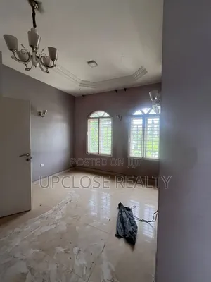 4bdrm Townhouse / Terrace in Mabushi for rent