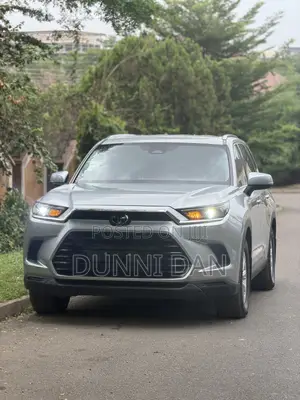 Toyota Grand Highlander Hybrid XLE AWD 2024 Gray