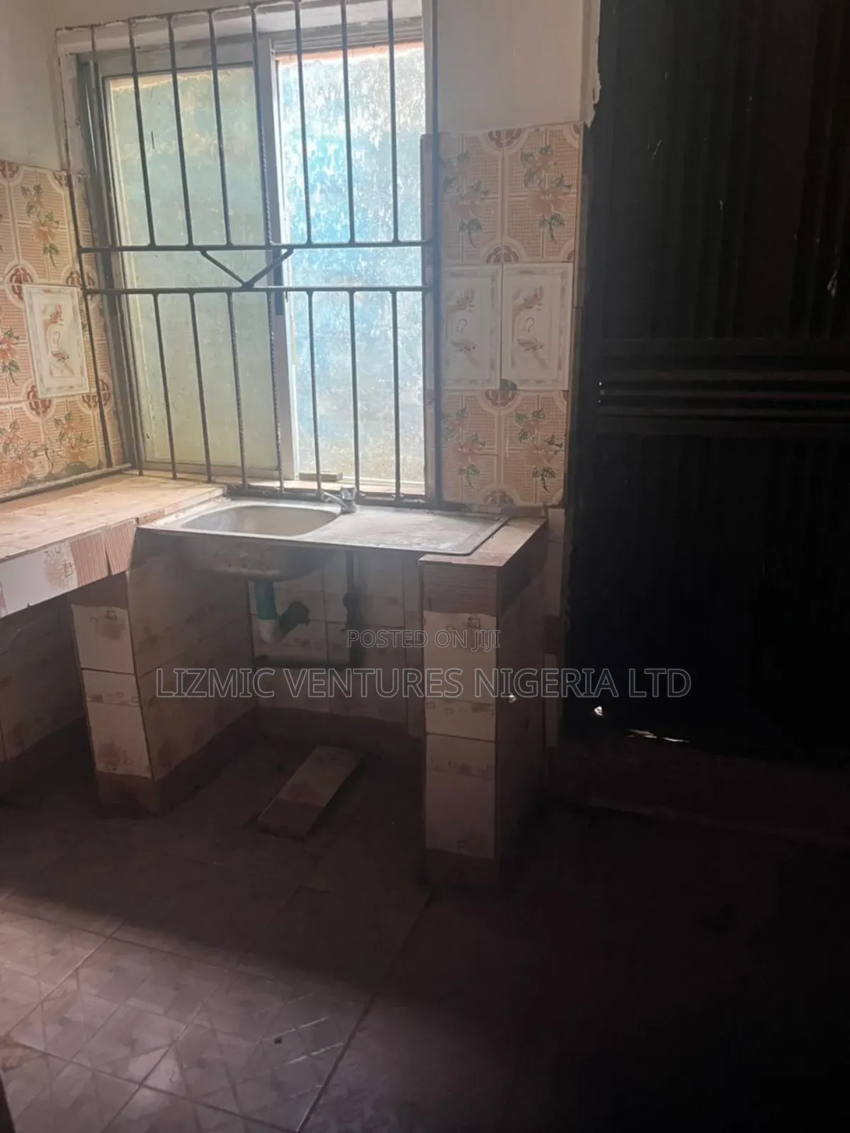 2bdrm Apartment in Isuti Rd, Igando / Ikotun/Igando for rent