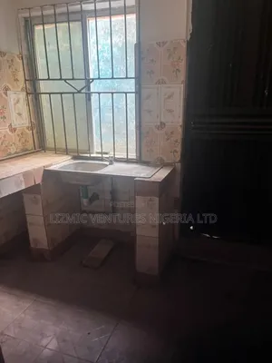 2bdrm Apartment in Isuti Rd, Igando / Ikotun/Igando for rent