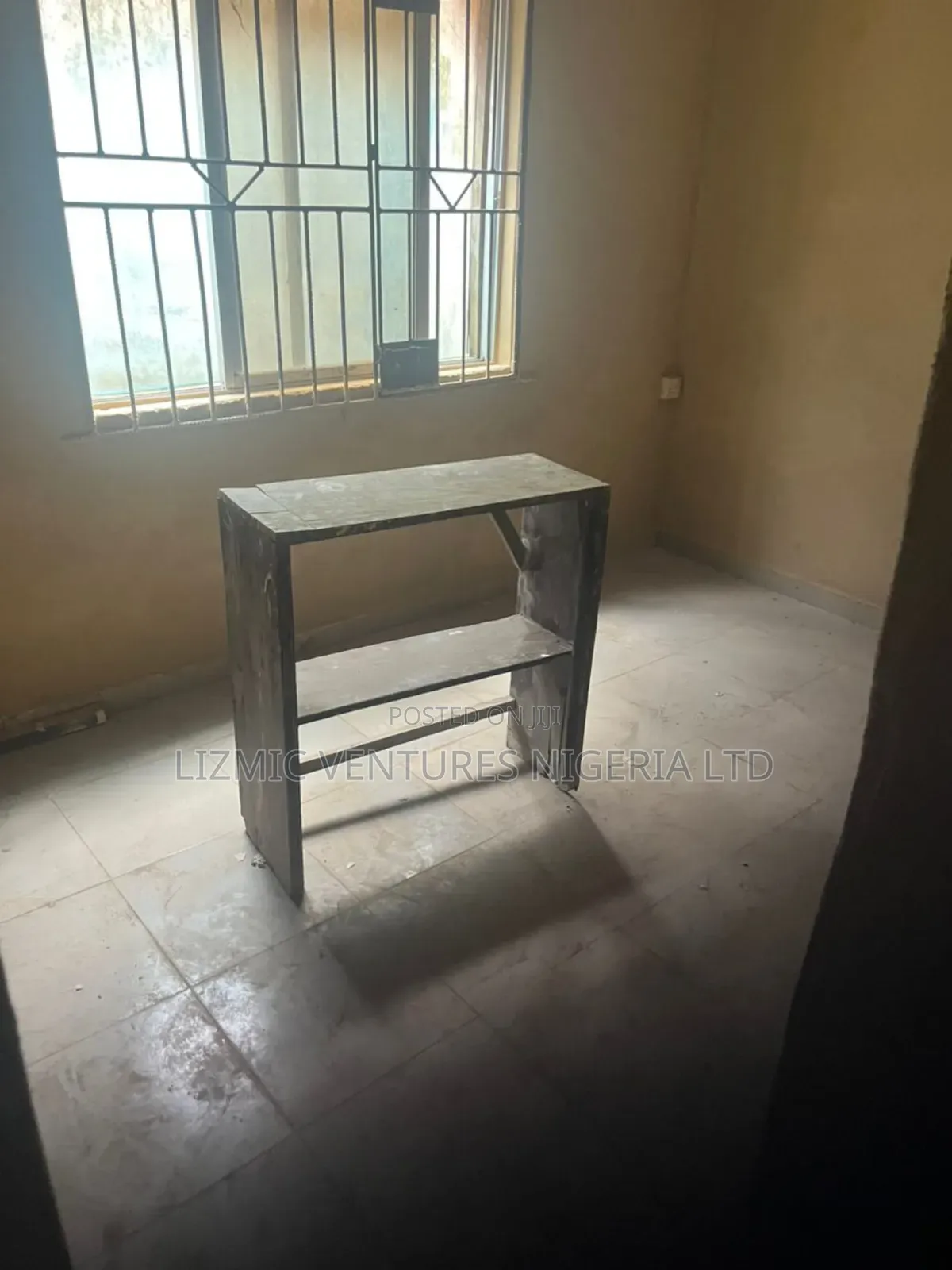 2bdrm Apartment in Isuti Rd, Igando / Ikotun/Igando for rent