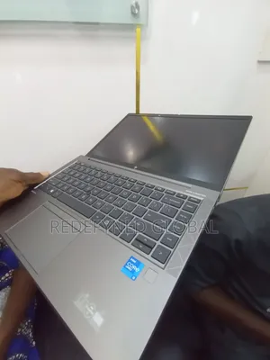 Laptop HP 1GB Intel Core i5 SSD 256GB