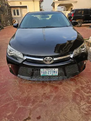Toyota Camry XLE 4dr Sedan (3.5L 6cyl 6A) 2017 Black