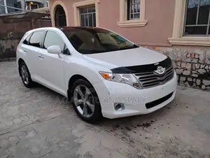Toyota Venza 2010 White