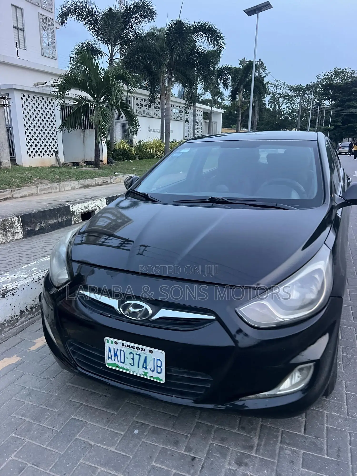 Hyundai Accent SE Automatic 2012 Black