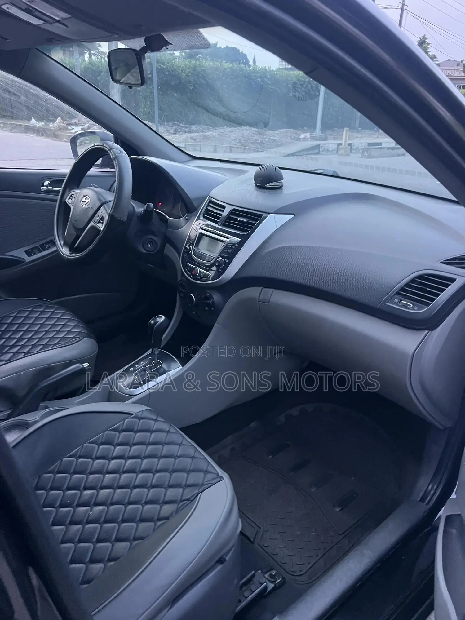 Hyundai Accent SE Automatic 2012 Black