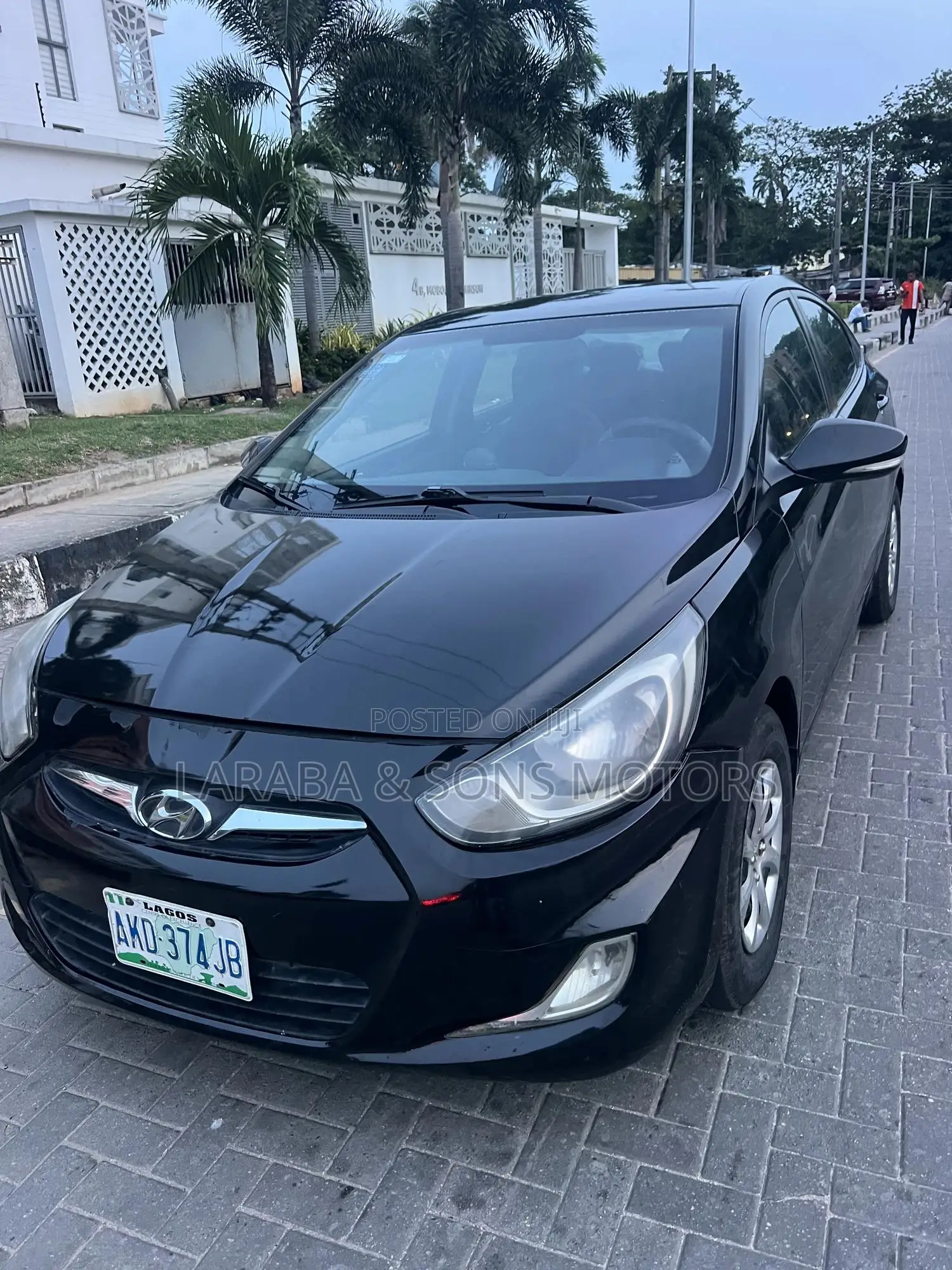 Hyundai Accent SE Automatic 2012 Black