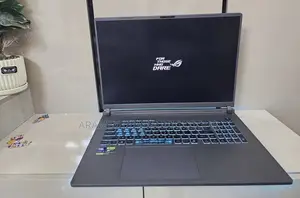 Laptop Asus ROG Strix G17 32GB Intel Core Ultra 9 SSD 2T