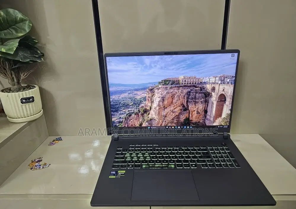 Laptop Asus ROG Strix G17 32GB Intel Core Ultra 9 SSD 2T