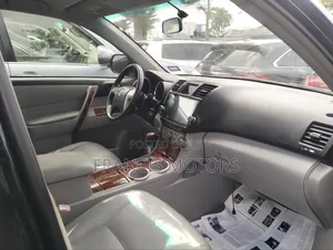 Toyota Highlander 2010 Black