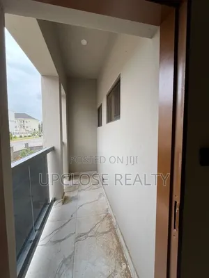 3bdrm Block of Flats in Guzape District for rent