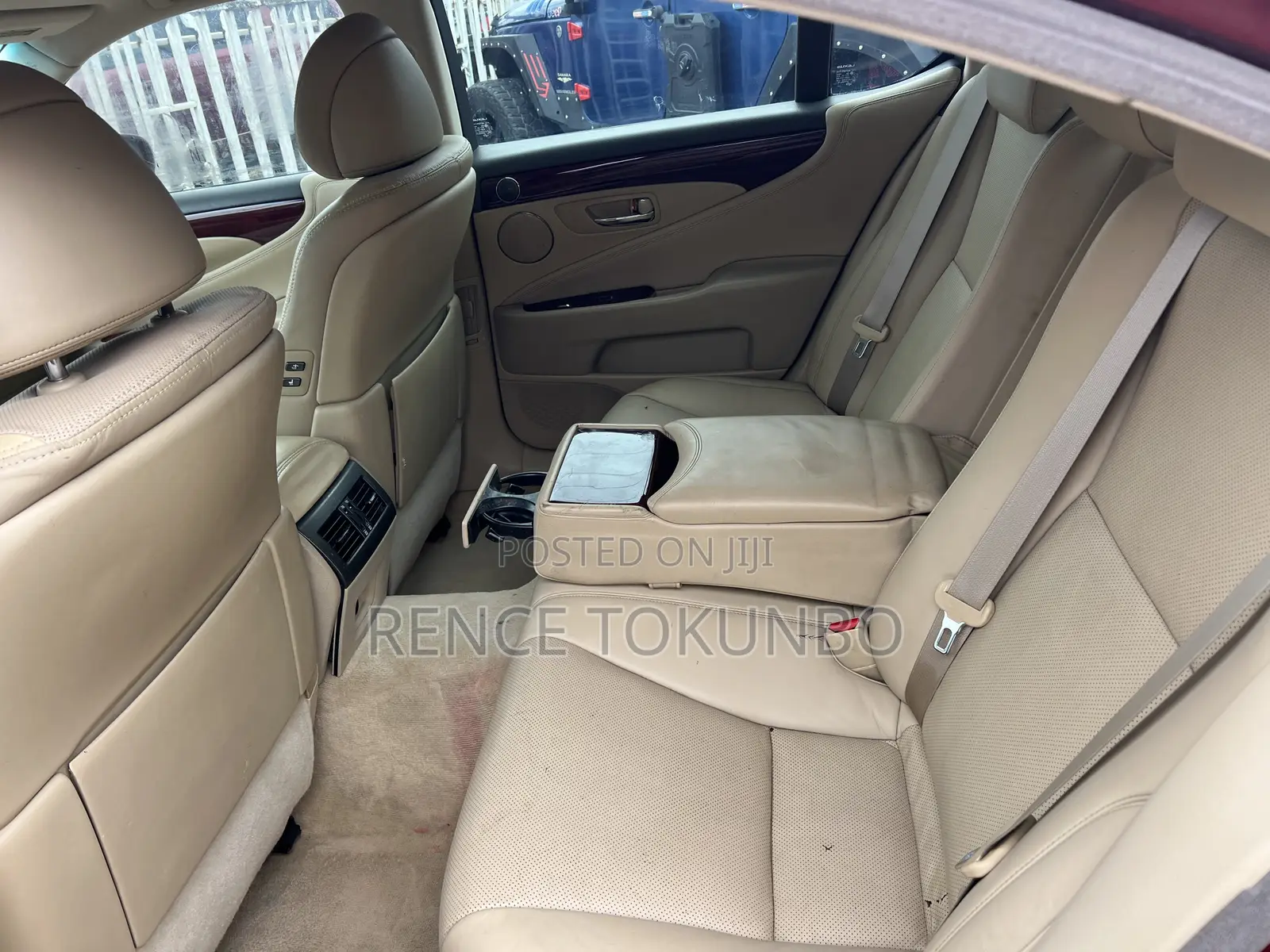 Lexus LS 2008 Maroon