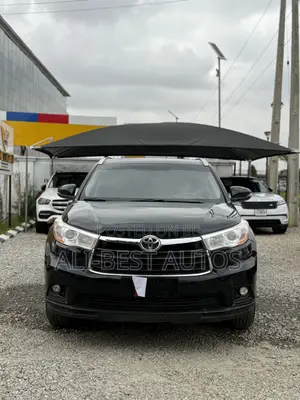 Toyota Highlander XLE V6 4x2 (3.5L 6cyl 6A) 2016 Black