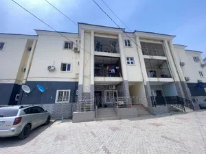 Furnished 3bdrm Apartment in Idu for sale