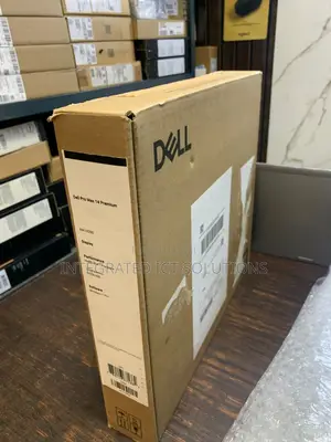 New Laptop Dell Pro Max 14 32GB Intel Core Ultra 7 SSD 512GB