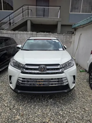 Toyota Highlander Limited 2019 White
