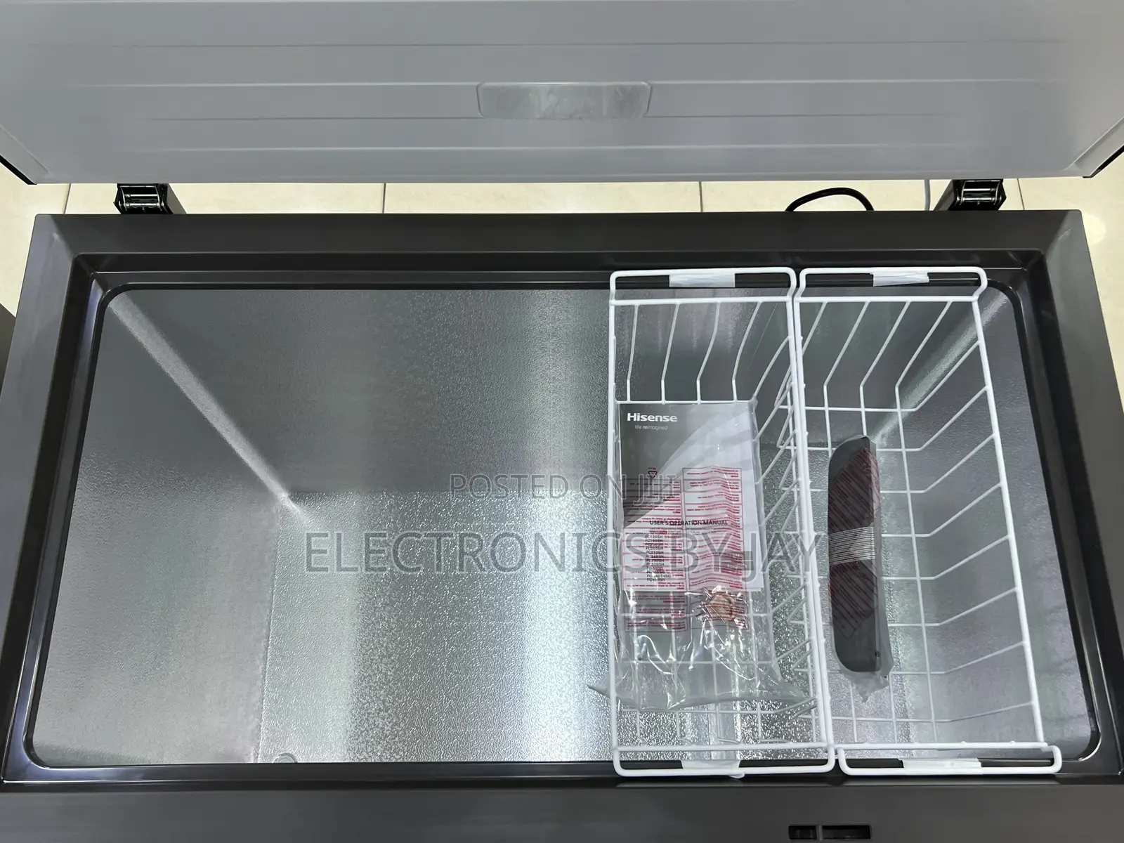 Hisense Freezer 340 (250)Liters