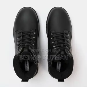 Deakins Boot