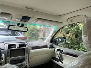 Lexus GX 460 Base 2018 Gold