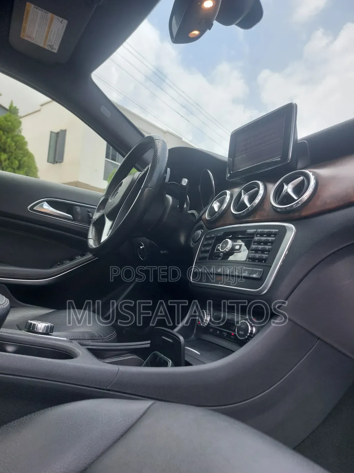 Mercedes-Benz GLA 250 2016 White