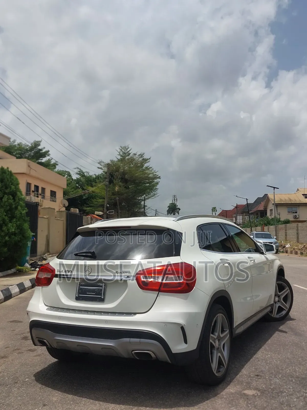 Mercedes-Benz GLA 250 2016 White