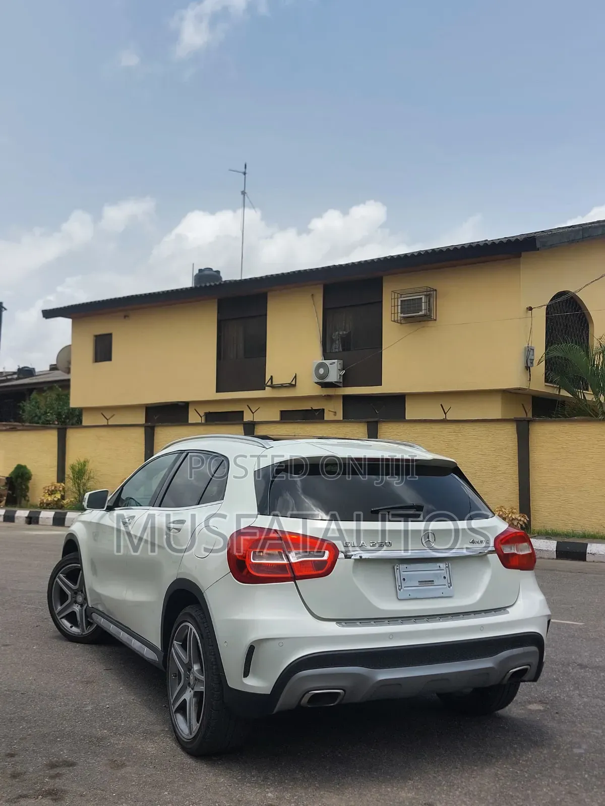 Mercedes-Benz GLA 250 2016 White