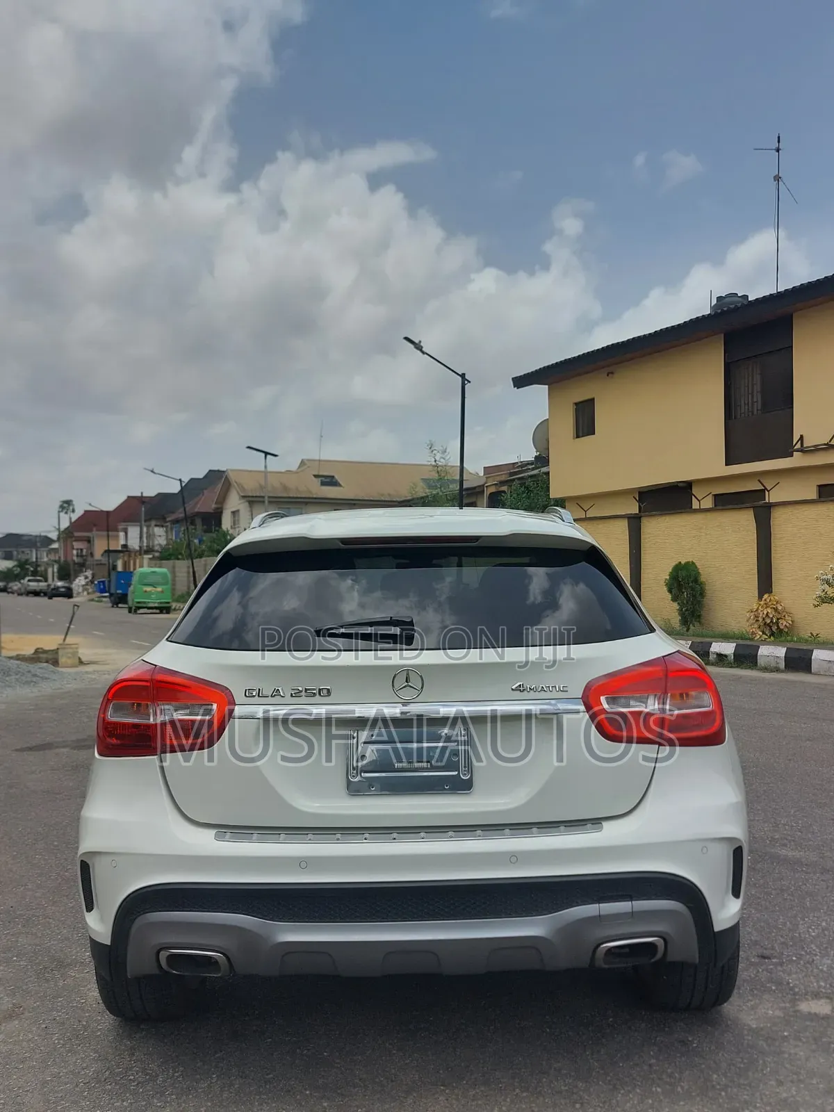 Mercedes-Benz GLA 250 2016 White