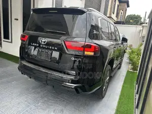 Toyota Land Cruiser 2023 Black