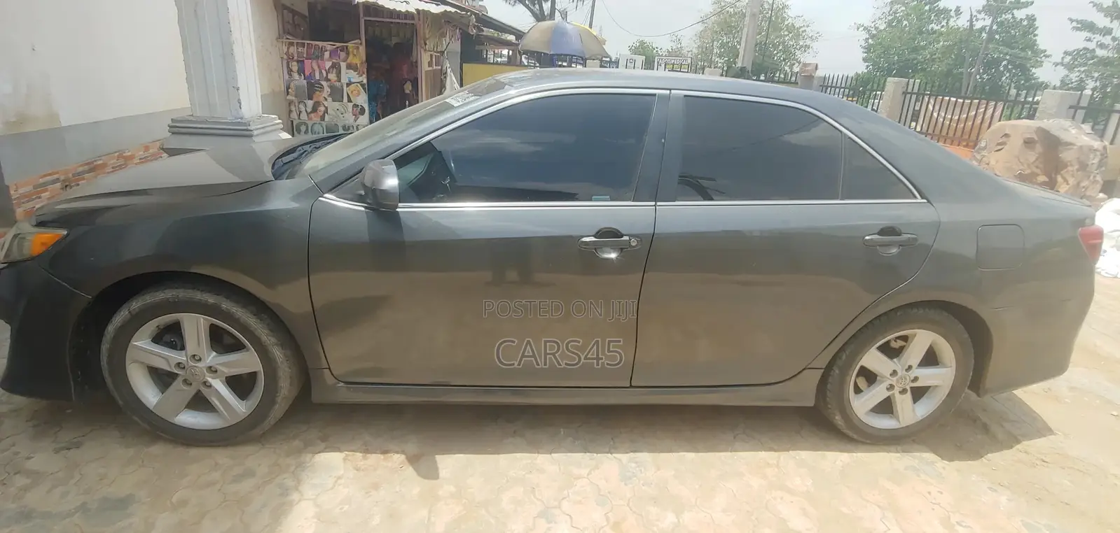Toyota Camry 2012 Gray