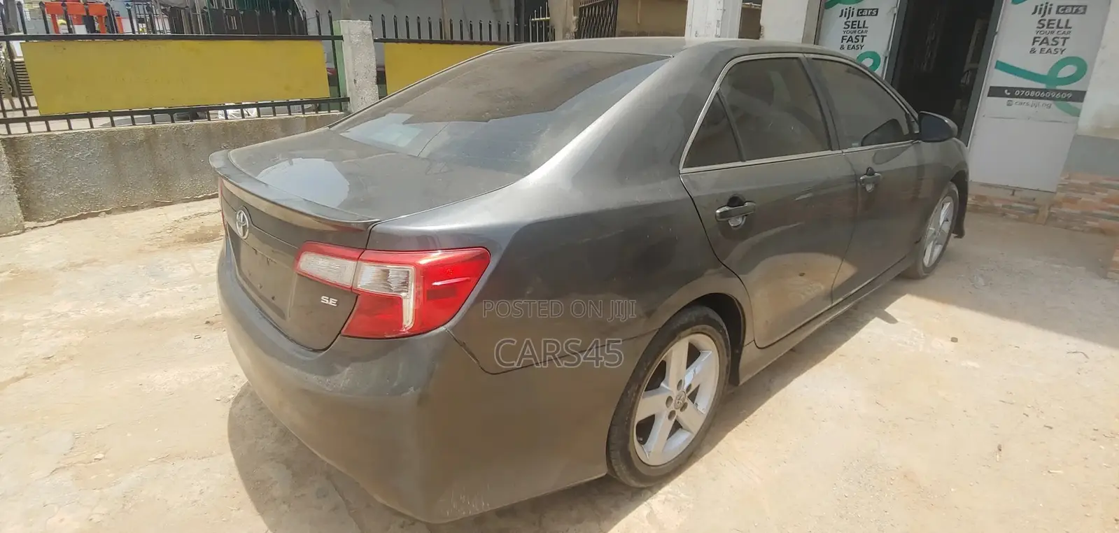 Toyota Camry 2012 Gray